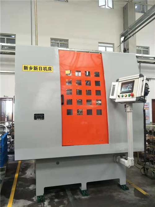 使用中心孔磨床，加工條件要重視